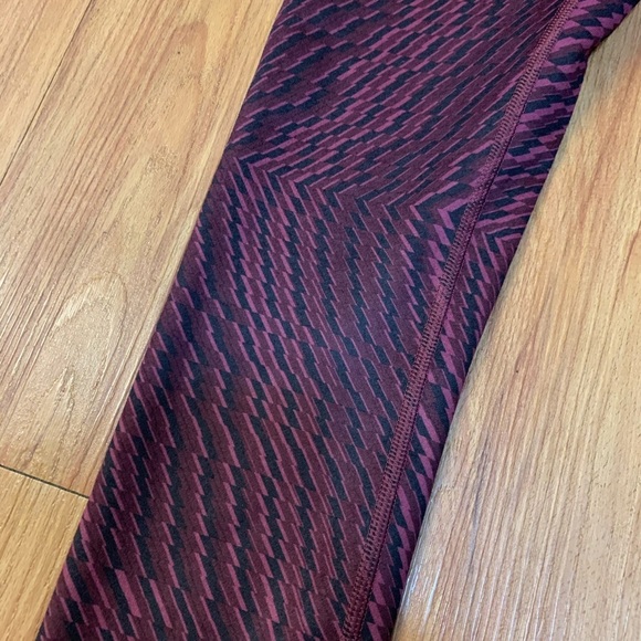 Lululemon Wunder Under Crop Hi-Rise Leggings - Picture 7 of 11